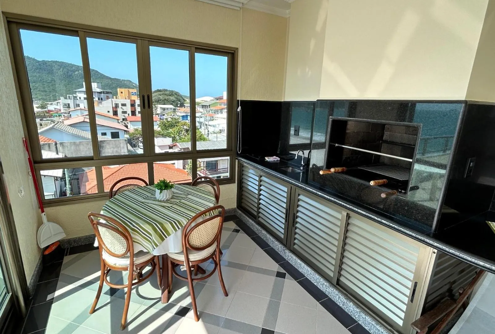 Cobertura Aparthotel Frente Ao Mar Florianopolis